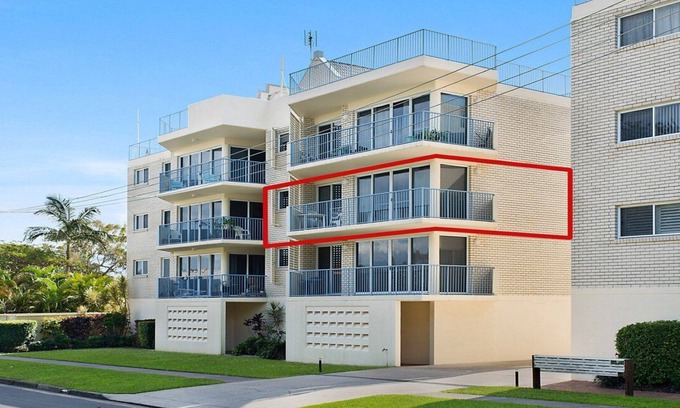 Golden Beach Apartment | Windbourne unit 4 Golden Beach QLD
