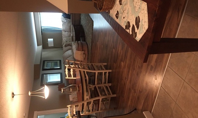 East Kootenay Condo | Windermere Point 2br Lakeview Condo - Invermere