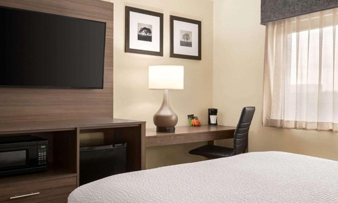 Appleton Hotel | Wingate by Wyndham Appleton