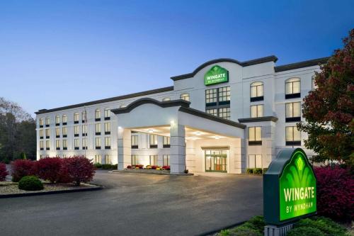 Bridgeport Hotel | Wingate by Wyndham Bridgeport Clarksburg