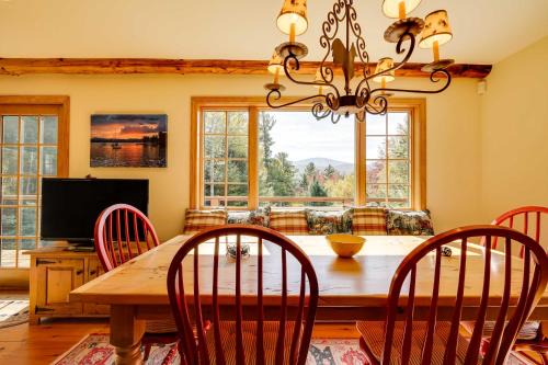 Winhall House | Winhall Home with Deck and Views, 6 Mi to Ski Slopes!