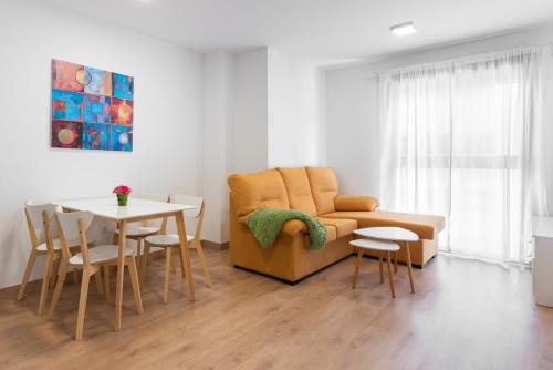 Bailen-Miraflores Apartment | WintowinRentals Cozy Apartment Near Center