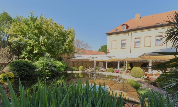 Grosskarlbach Hotel | Winzergarten Hotel-Restaurant