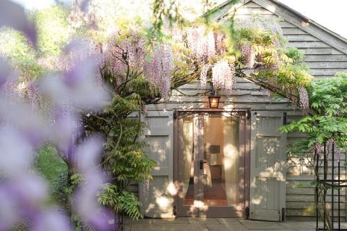 Patrixbourne House | Wisteria Lodge - Stylish Countryside Lodge on 25-Acre Estate