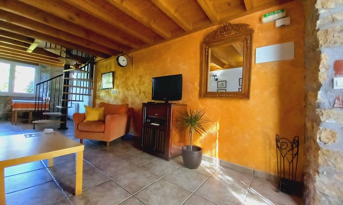 Alsasua House | with views of the mountain