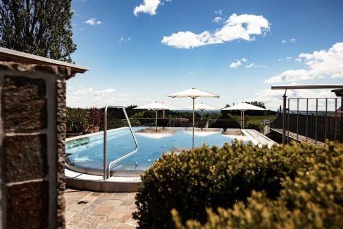 Glanz an der Weinstrasse Hotel | Wohnen beim Wein Tschermonegg