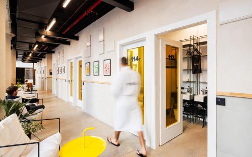 Tel Aviv Promenade Hotel | WOM Beach Pod Hotel