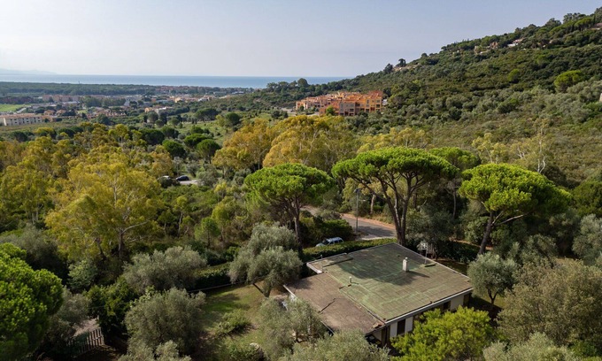 Castiglione della Pescaia House | Wonderful private villa for 10 guests with WIFI, A/C, TV and patio