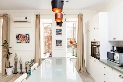 Vera Apartment | Wonderful apartment in the city center of Tbilisi