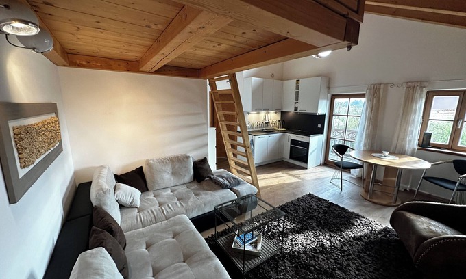 Edling Apartment | wonderful apartment with connection to public transportation to Munich