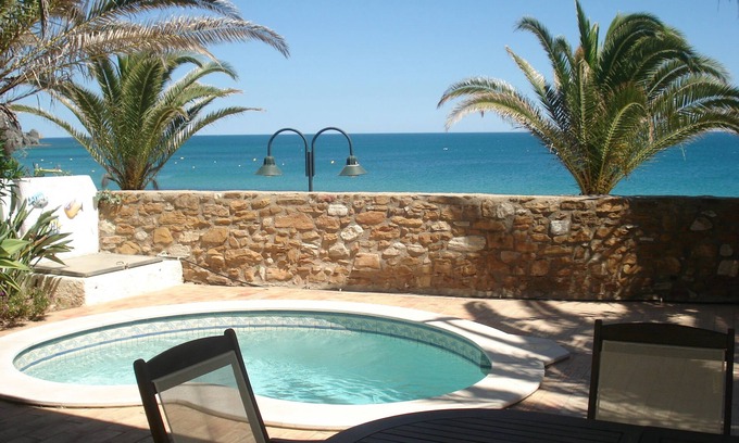 Praia da Luz Apartment | WONDERFUL LOCATION OVERLOOKING THE OCEAN - 3 BED WITH PRIVATE SPLASH POOL