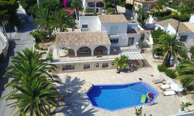 Moraira Villa | Wonderful luxury villa on the first line of the sea in Moraira with private pool