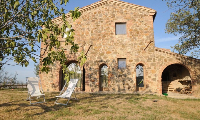Castiglione d'Orcia Villa | Wonderful private villa with private pool, A/C, WIFI, panoramic view, parking, close to Montalcino