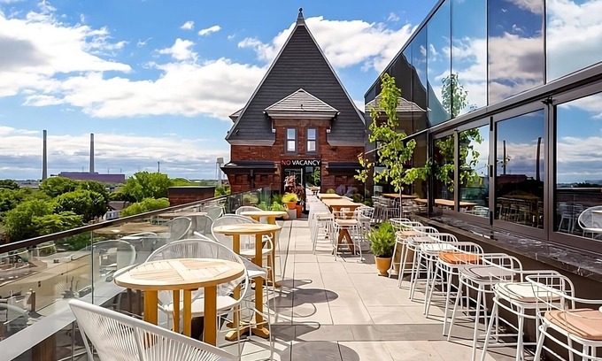 Riverside Hotel | Wonderful Place To Stay! Rooftop Bar, Coffeehouse, Near Distillery District