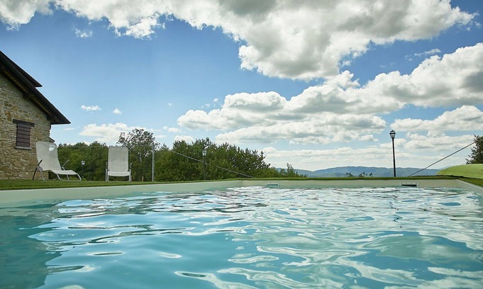 Monte Santa Maria Tiberina Villa | Wonderful private villa with A/C, WIFI, sauna, private pool, TV, patio and panoramic view