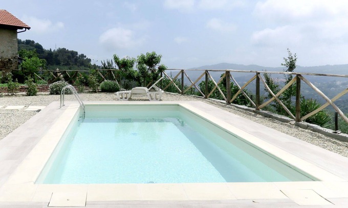 Diano San Pietro House | Wonderful private villa with private pool, WIFI, patio, pets allowed, panoramic view and parking