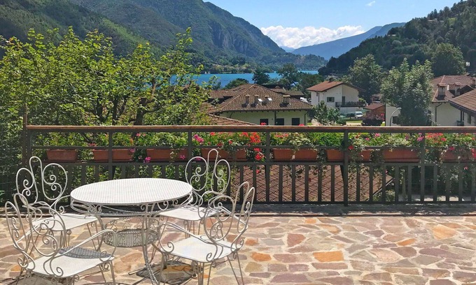 Ledro House | Wonderful private villa for 11 guests with WIFI, TV, terrace and pets allowed