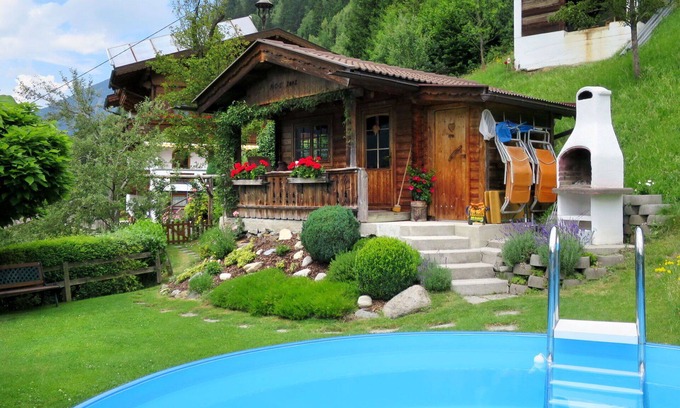 Distelberg House | Wonderful private villa for 8 people with WIFI, pool, TV and patio