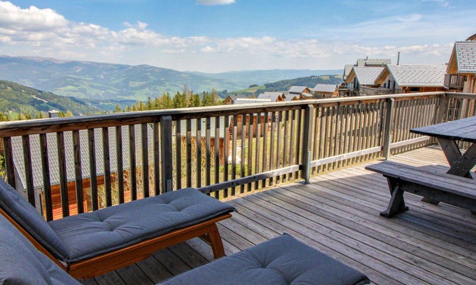 Wolfsberg House | Wonderful private villa with hot tub, WIFI, TV, terrace, pets allowed, panoramic view and parking