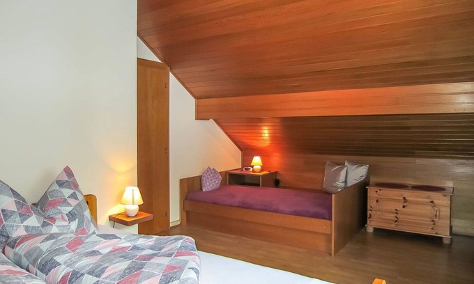 Muhldorf House | Wonderful private villa for 4 guests with WIFI, TV, terrace, pets allowed and parking