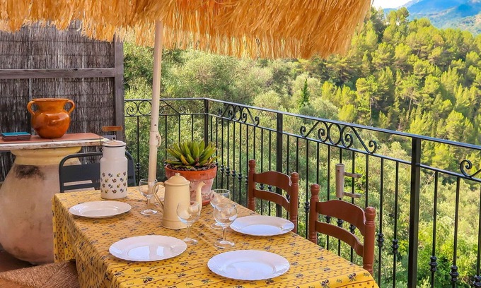 Collabassa House | Wonderful private villa for 4 people with TV, balcony, pets allowed, panoramic view and parking