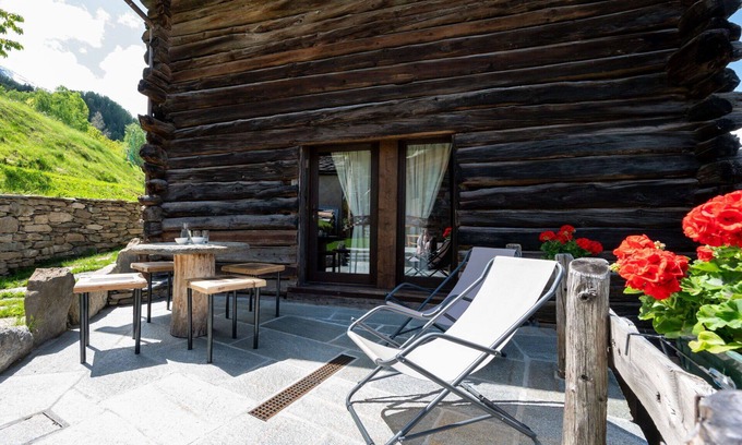 Introd House | Wonderful private villa for 5 people with WIFI, TV and parking