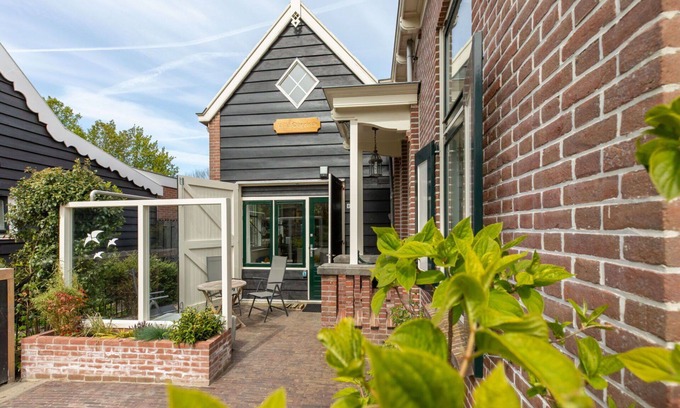 Koudekerke House | Wonderful private villa for 5 guests with A/C, WIFI, hot tub, TV and patio