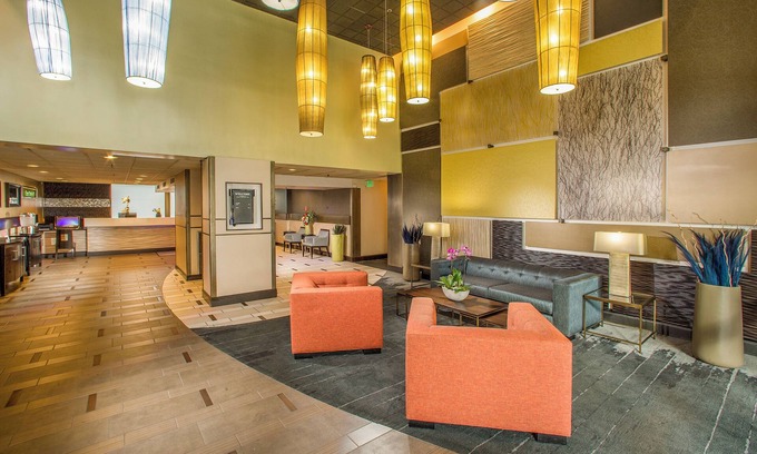 Wilburton House | Wonderful Stay! Outdoor Pool, Parking, Pets Allowed, Near Bellevue Square
