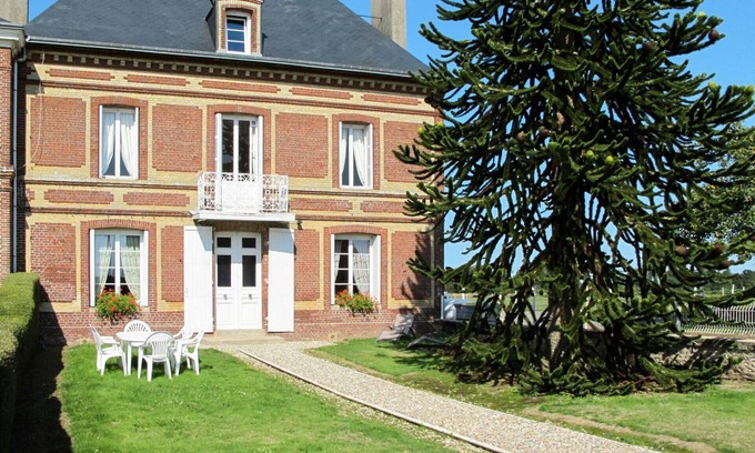 Valmont House | Wonderful villa for 6 guests with WIFI, TV and pets allowed