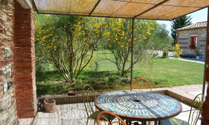 Asciano Villa | Wonderful villa for 14 guests with WIFI, private pool, TV, patio and panoramic view