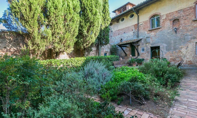 Lorenzana Villa | Wonderful villa for 4 guests with pool, A/C, WIFI and parking