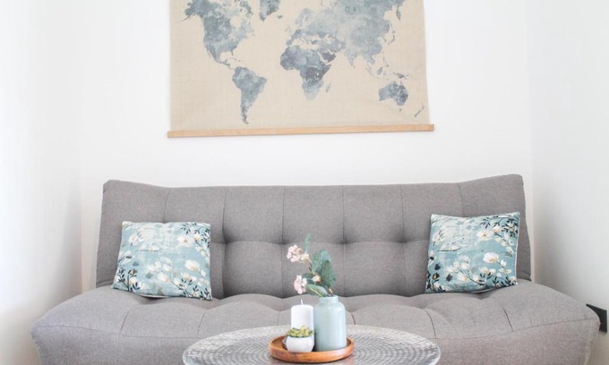 Rauental Apartment | Wonderful World Apartment - stadtnah, Balkon, Parkplatz, E-Ladestation, Fitnessstudio