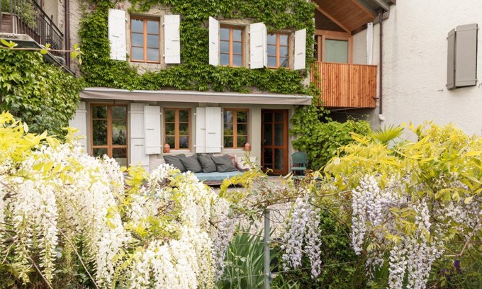 Le Grand-Saconnex Bed & Breakfast | Wonderlandscape Guest House