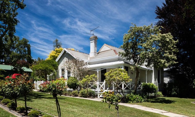 Korumburra House | Wood Duck House, A Touch of Class in the Country