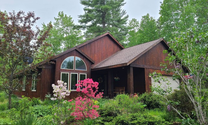 Ely House | Wooded setting, close to town, clean! ATV & snowmobile from front door!