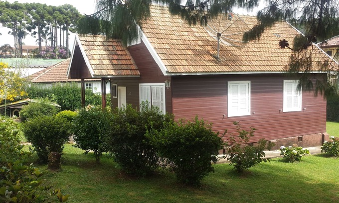 Abernessia House | Wooden Chalet - Fireplace and Bonfire - 2 blocks from the main avenue