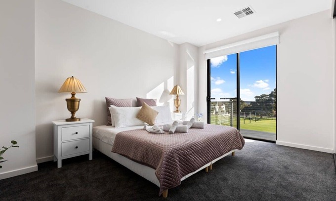 Woodforde House | Woodforde 3BR house with an amazing view