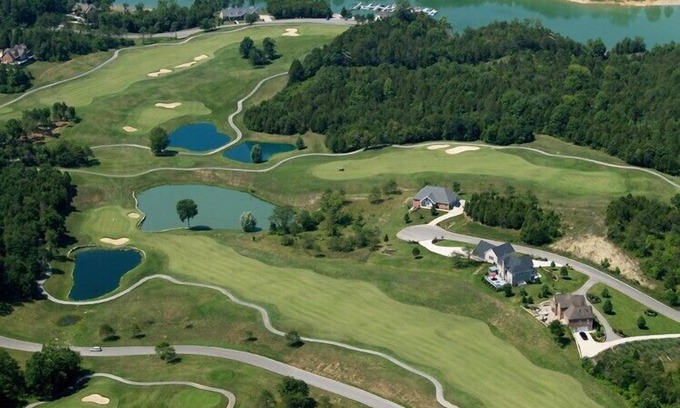Tazewell Cabin | Woodlake Lodge Golf and Country Club