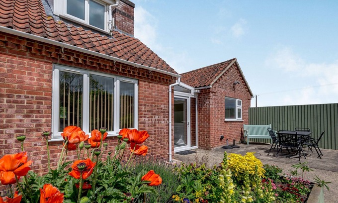Market Rasen Cottage | WOODLAND VIEW, pet friendly, with open fire in Wragby