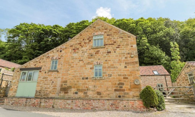 Scawton House | Woodside Barn