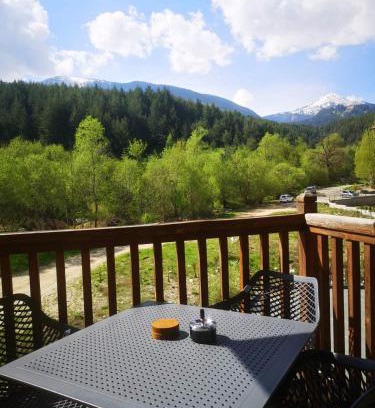 Shiligarnika Apartment | Woodsy views 1 bedroom apartment