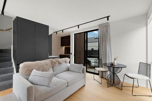 Kawarau Falls House | Woolshed retreat - Queenstown