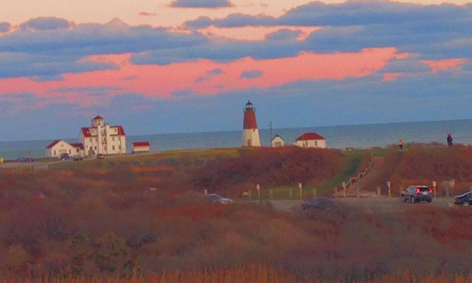 Point Judith Cottage | Work at home with a View/Beachfront Cottage/nightly Sunsets/private sandy beach