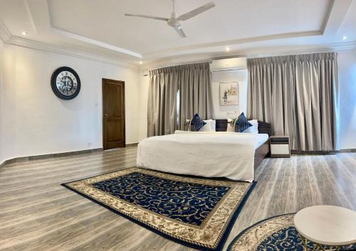 East Legon Apartment | Workview Accra by Pot of Gold