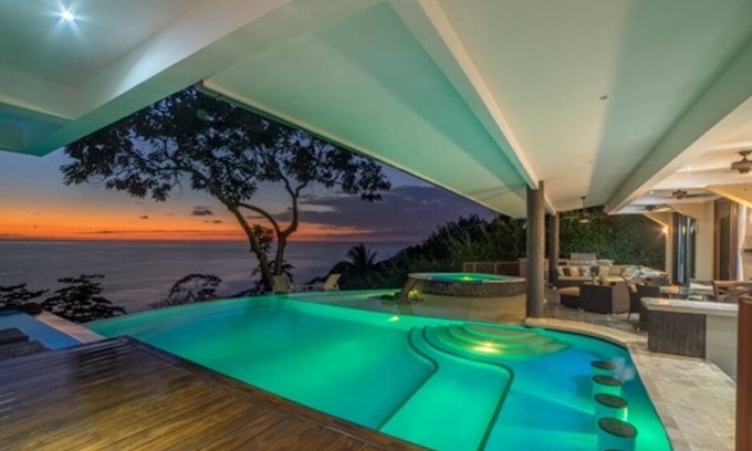 Dominical House | Wow! 5 Bedrooms with insane ocean views!