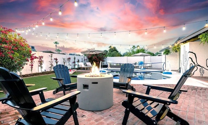 Dobson Ranch House | WOW! Luxury Desert Oasis!