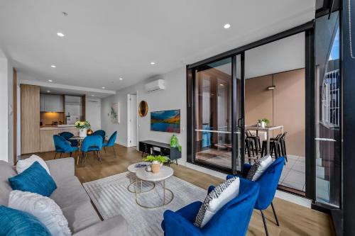 Port Melbourne Apartment | WOW Self-Contained Apartment on Tarver