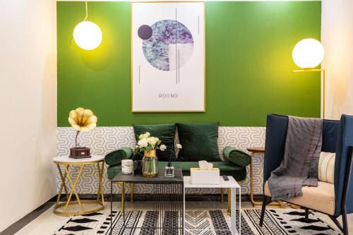 Optics Valley Apartment | Wuhan Hongshan·Guanggu Square· Locals Apartment 00157650