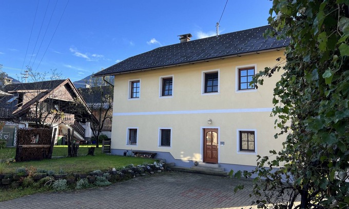 Feistritz im Rosental Apartment | Wunderschöne, Moderne Ferienwohnung in Österreich mit dem Charme von 1750