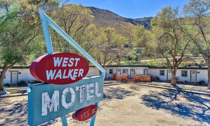 Walker Apartment | WWM 3 · 3 Explore, Swim, Dream, The E Sierras WWM 3